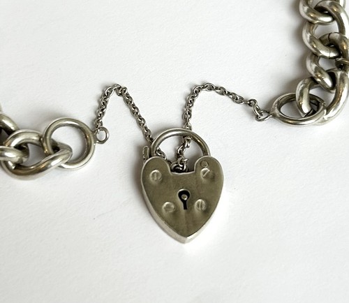 Vintage 925 Silver Charm Bracelet / Opening Charms / Birmingham 1973 - 64 Gram - Picture 9 of 10