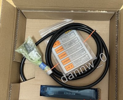 New In Box Keyence SJ-M020 Electro static eliminator Free fast shipping