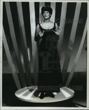 1965 Press Photo Emily Yancy in The Merv Griffin Show in New York - mjx10783