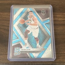 2018-19 Panini Spectra Neon Blue Prizm /75 Kevin Love #25