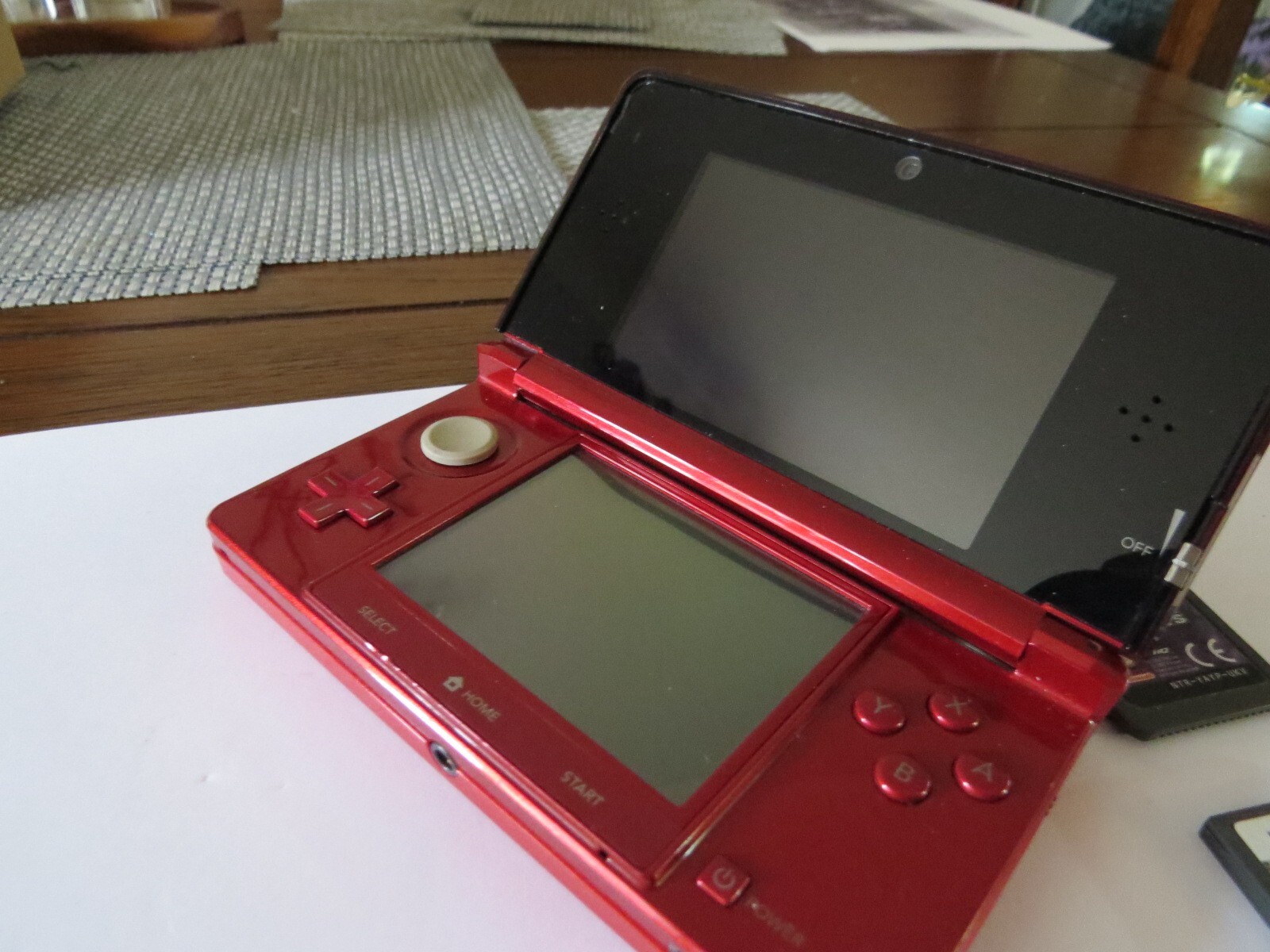 Nintendo 3DS Game Console Metallic Red+3 Games+Charge Lead+memory LK