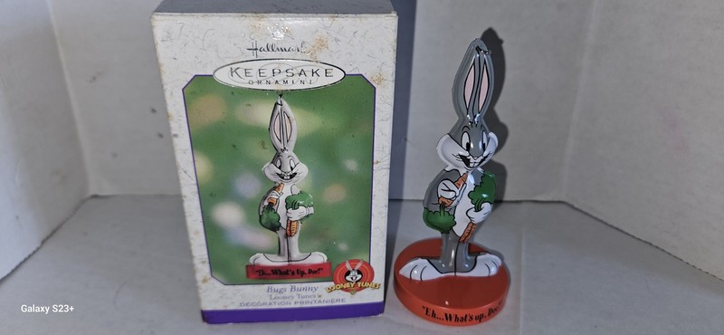 2000 Hallmark Keepsake Ornament Bugs Bunny Looney Tunes Metal What’s Up Doc? 