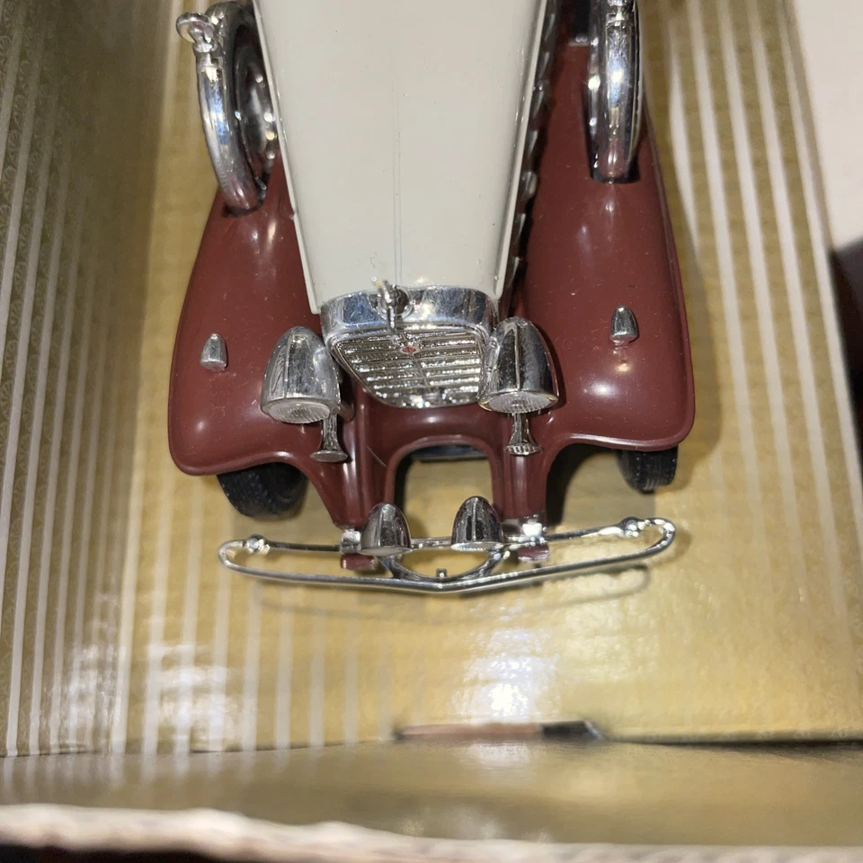 Cadillac Sport Phaeton 1932 - Modelo fundido a presión escala 1/27 nuevo, sin usar. Foto 4 de 4