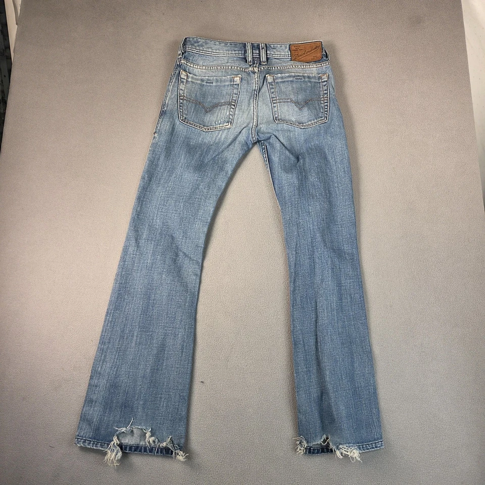 Jeans masculino Diesel Zathan 28x32 lavagem leve azul bootcut esmagado 008AR - Imagem 2 de 4