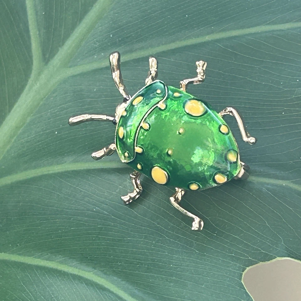 Lindo broche pin insecto escarabajo verde esmalte Foto 2 de 4