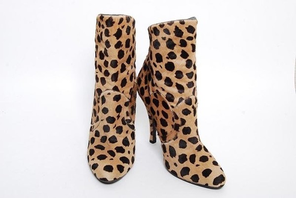 Women Giuseppe Zanotti Boots Beige 37.5