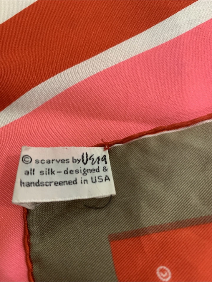Bufanda vintage Vera Neumann roja rosa marfil caqui enrollada a mano 100 % seda geométrica Foto 3 de 4