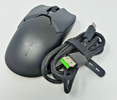 Razer Viper V2 Pro Gaming Mouse No Dongle w/ Original USB-C Cable RZ01-0439 READ