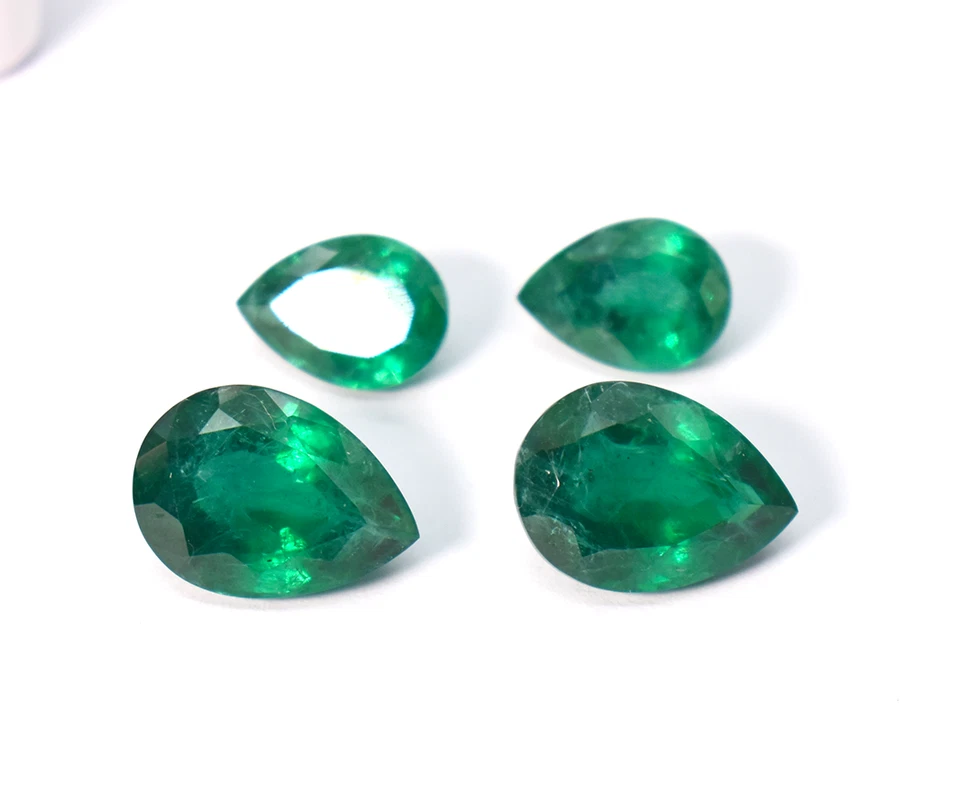 Lab Emerald With Inclusion Pear Cut Vivid Green Loose Calibrated Gemstone - Image 4 of 4