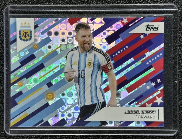 Lionel Messi 2026 Topps Argentina Team Set #31 Toast The Host Halo Foil