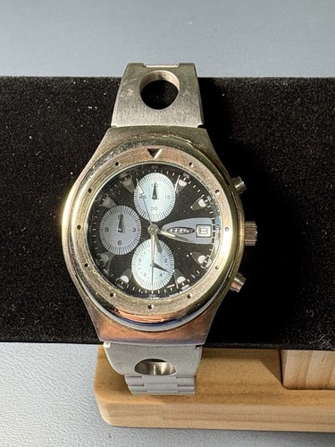 Vintage Accurist Accu2 “Egg” Chronograph Watch. Working