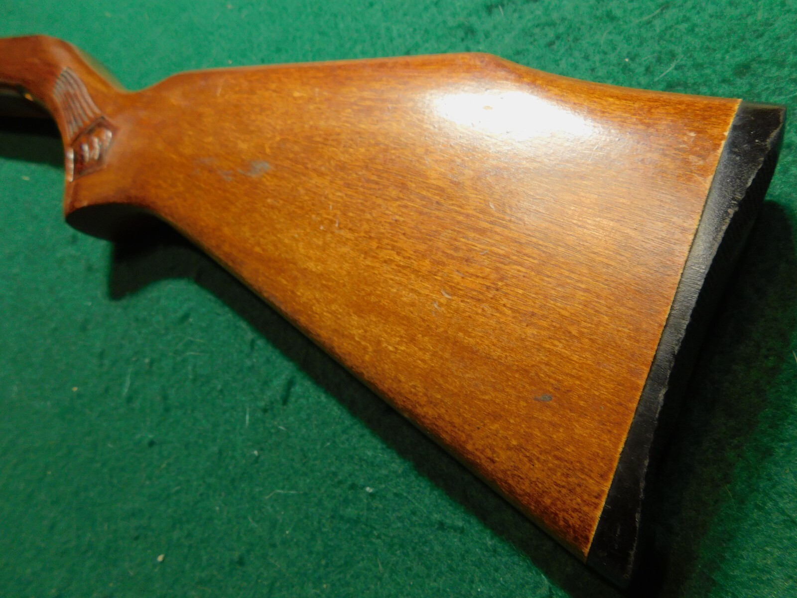 Marlin Glenfield Model 60 Stock Wood .22 LR Squirrel Scene Old Style