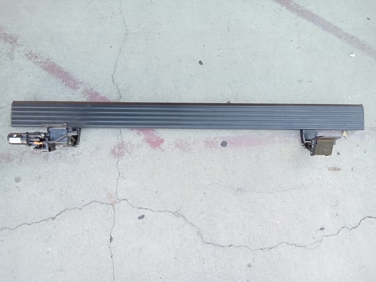 2008 - 2016 Lincoln Navigator RH Running Power Baord Side-step