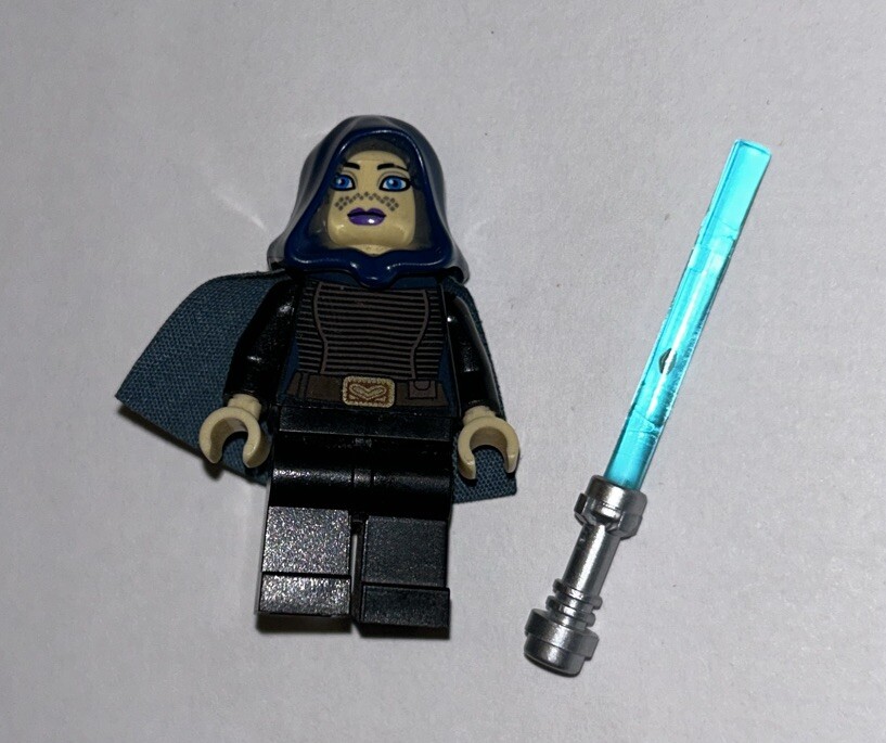 LEGO Barriss Offee Minifigure 9491 Star Wars Clone Wars