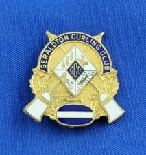 Geraldton Curling Club GERALDTON Ontario Canada Club Pin by Birks