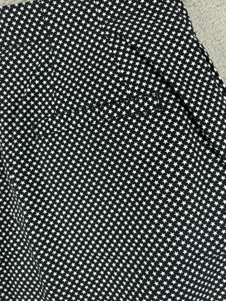 Mujer Skort 14 Petite Liz Claiborne Liz Sport Negro Blanco Estrellas Botón Delantero Foto 3 de 4