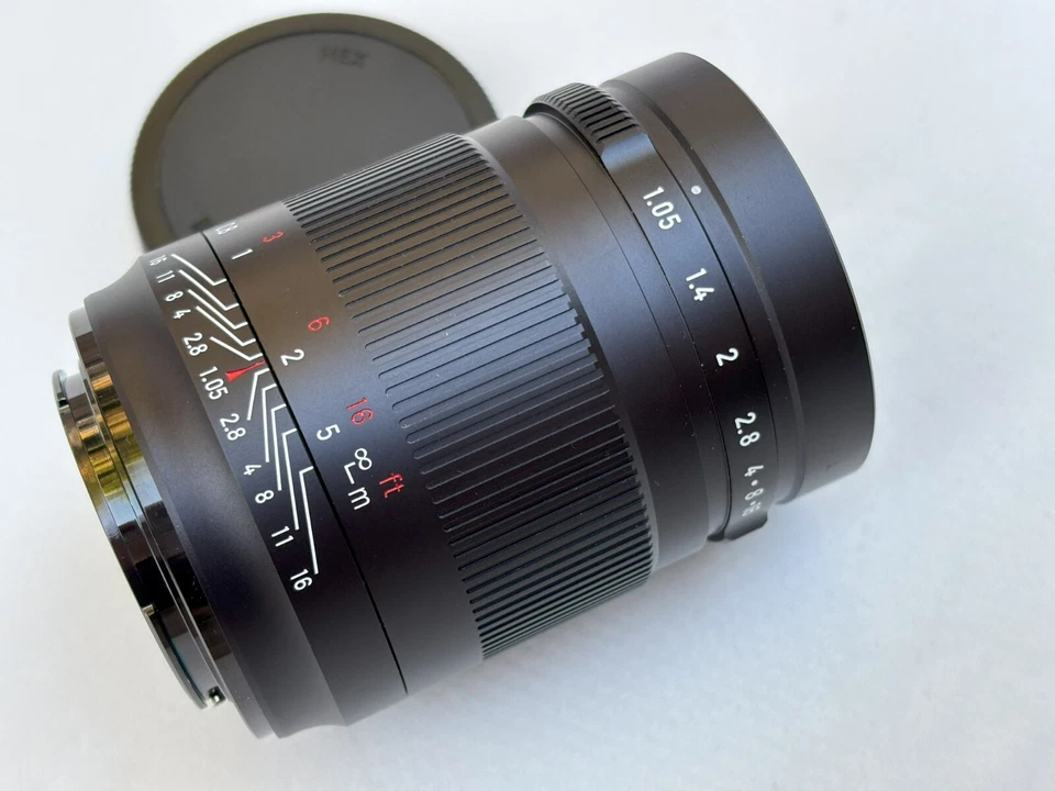 7artisans 50mm f/1.05 Lens for Leica L Mount Mirrorless Camera - Image 4 of 4