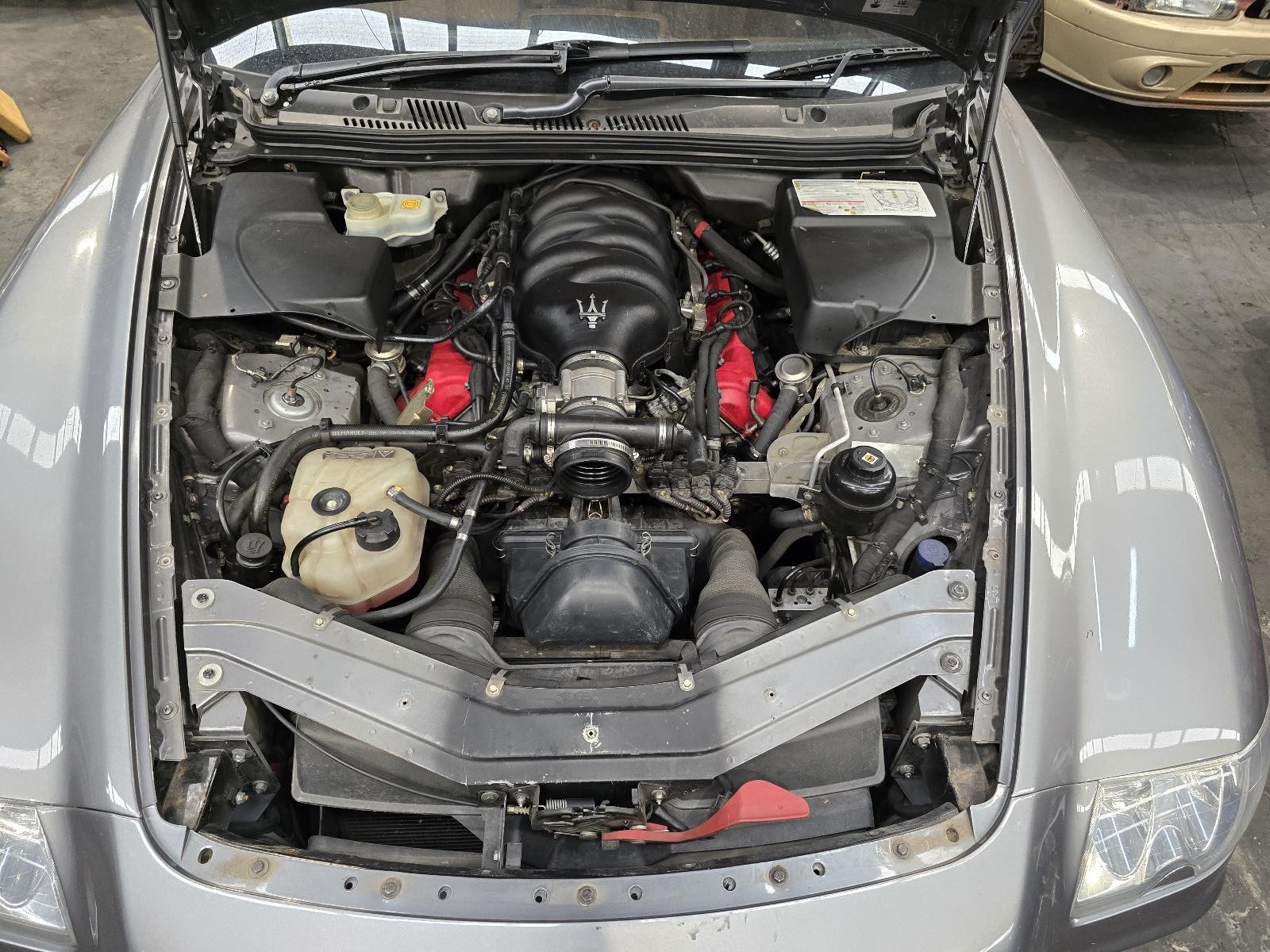 2005 Maserati Quattroporte FAN 09/2003-06/2013 NMW09099 image 12