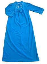 Womens Vintage Velour Robe Housecoat Blue Embroidered Floral Pocket USA Made M