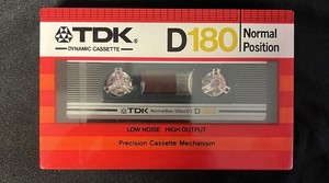 TDK D 180 Ultra Long Play Typ I Pusta kaseta audio Japonia 1982 ZAPIECZĘTOWANA