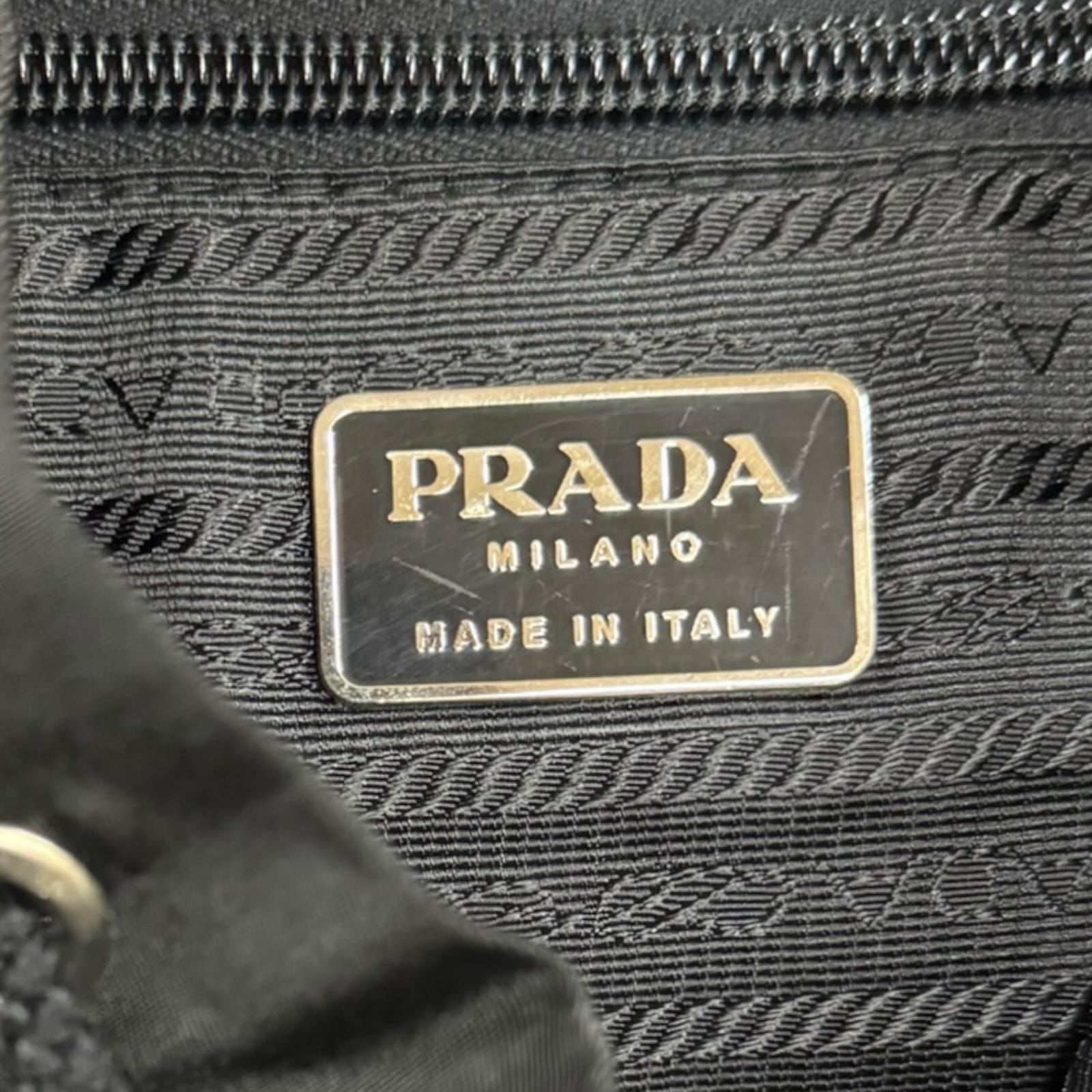 PRADA Backpack Â· Daypack V164 Nylon used thumbnail 9