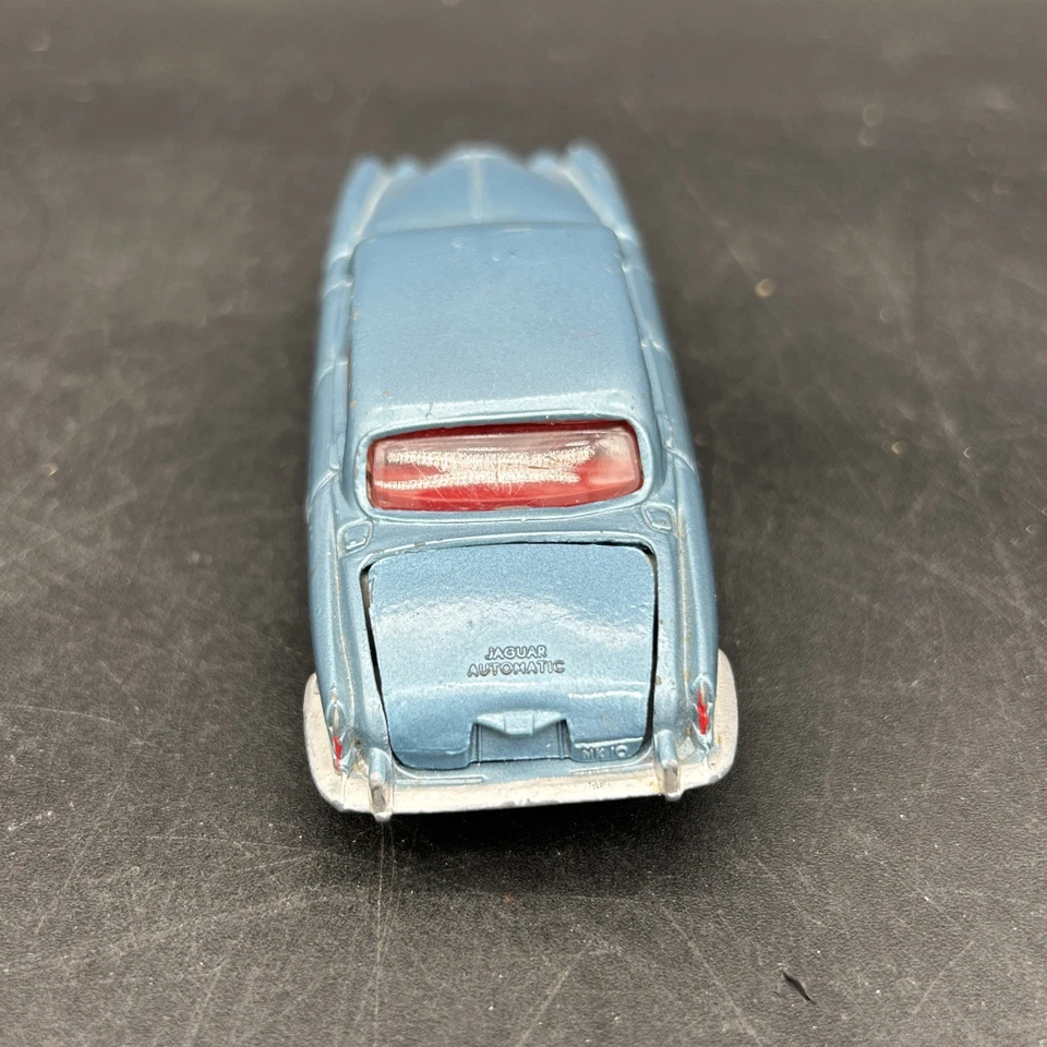 De colección Dinky Toys 142 Jaguar Mark X - 1962 Foto 4 de 4