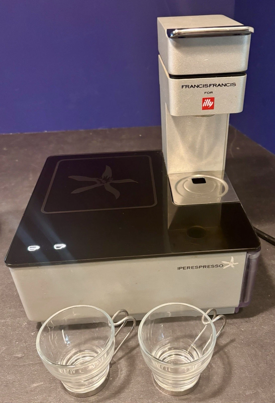 illy Francis Y1.1 iperEspresso Touch Silver Espresso Coffee Maker Machine NICE!
