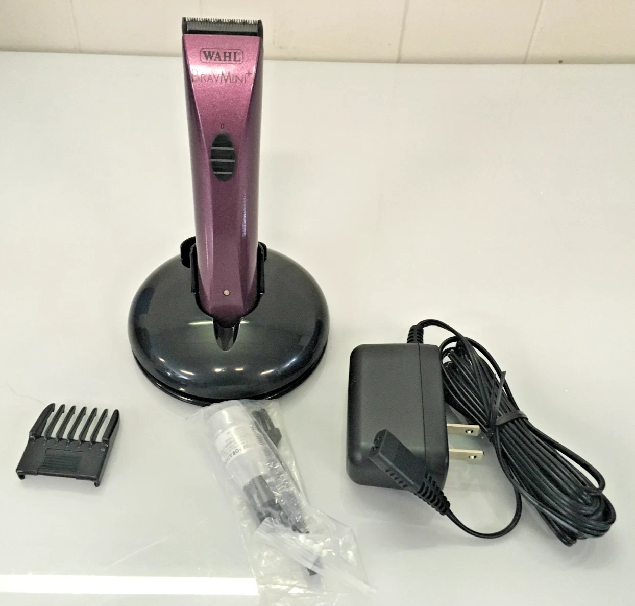Wahl BravMini+ Cordless Pet Trimmer for Dogs Cats Lightweight USED NICE w/ Box
Opens in a new window