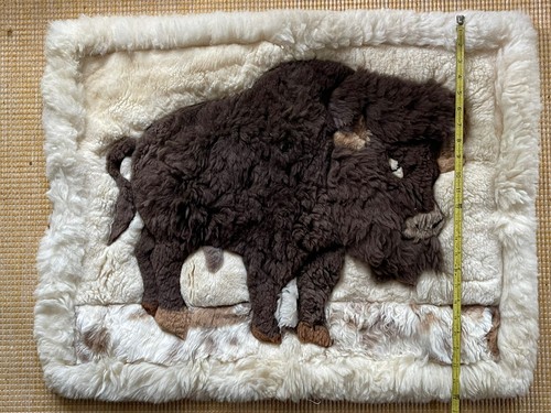 Alpaca Fur White Buffalo Bison Soft Tapestry Rug Throw Wall Hanging Made In Peru - Picture 9 of 14