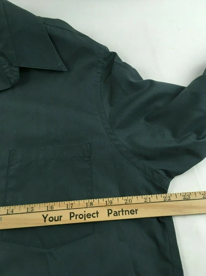 Van Heusen Shirt Men's Size 16 34/35 Solid Gray Long Sleeve w/ Pocket Button Up - Image 3 of 4