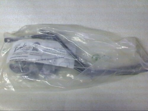 Attacchi e guarnizioni per parabrezza da moto