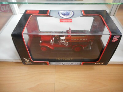 Yatming Signature Series 1923 Maxim C1 Fire Engine in Red on 1:43 in Box