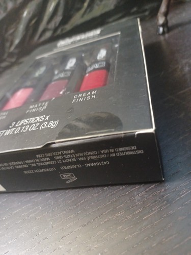 L.A. LA Colors Lipstick THREE LIP TRENDS NIB METAL, MATTE & CREAM FINISHES. - Picture 3 of 4