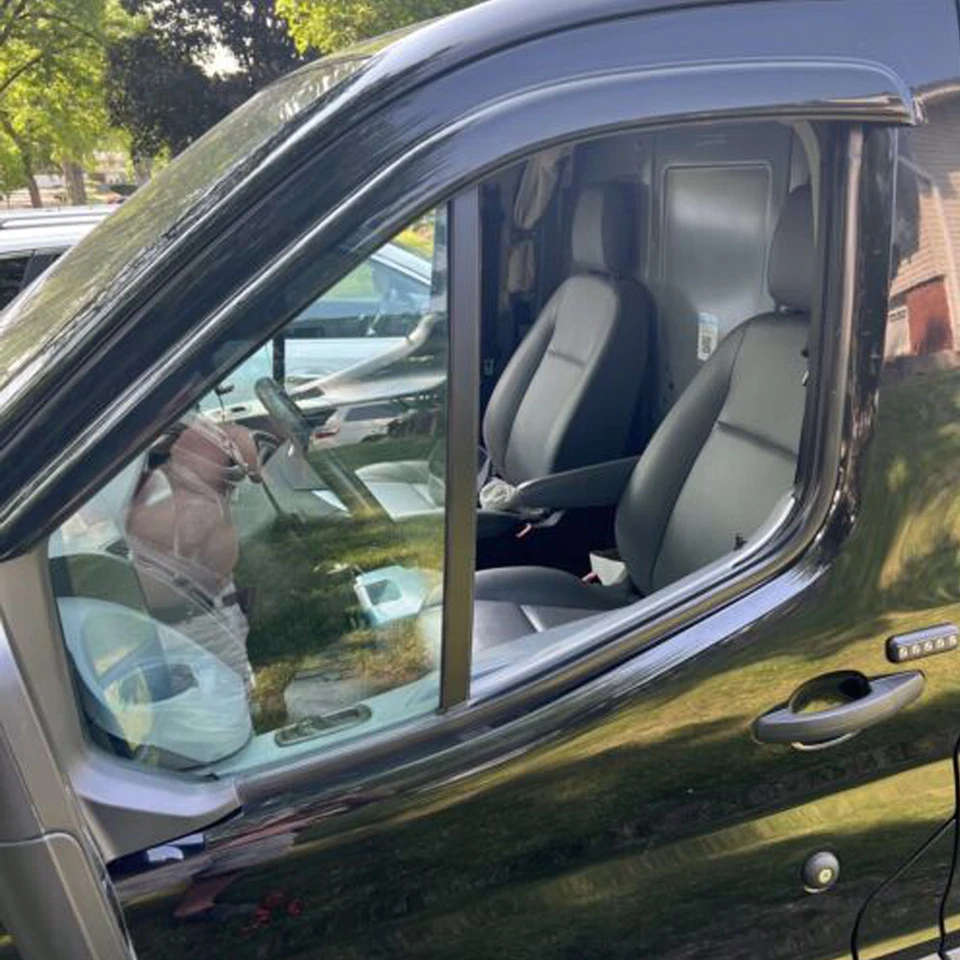 Window Visor Vent Shade Wind Deflectors for 2015-2025 Ford Transit-150 250 350 - Изображение 4 из 4