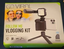 Digipower Go Viral Follow Me Vlogging Kit for Phones and Cameras 36 LED