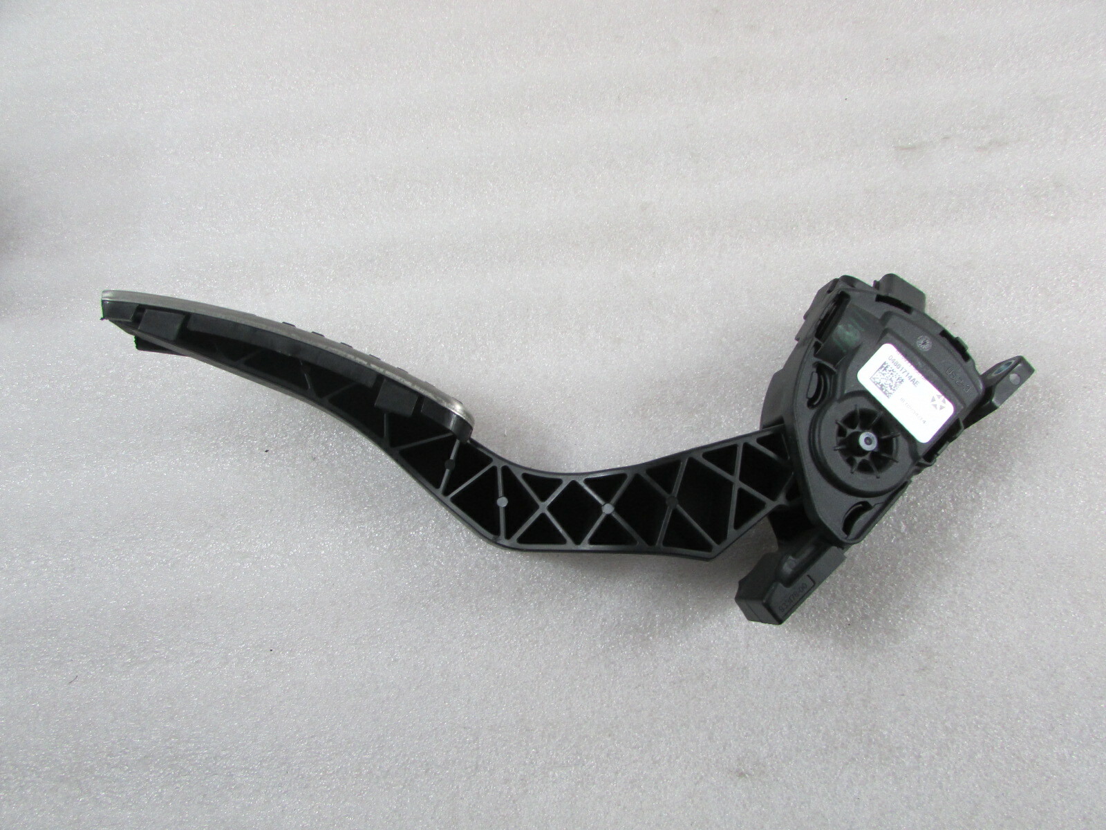 Maserati Ghibli, Gas Pedal, Used, P/N 04861714AE