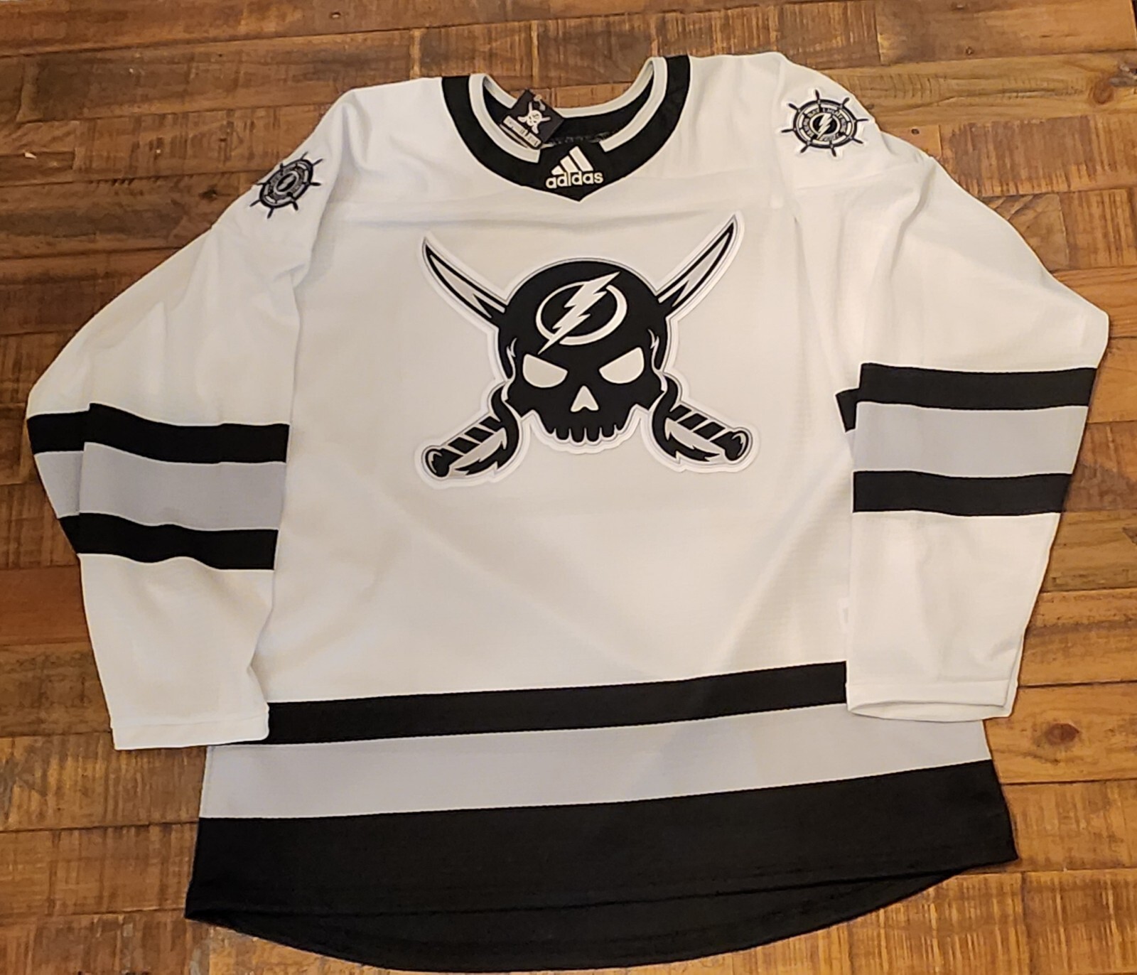 TAMPA BAY LIGHTNING GASPARILLA ADIDAS HOCKEY JERSEY Size 54 RARE!! eBay