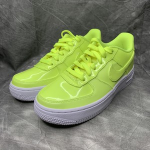 nike air force 1 lv8 uv volt