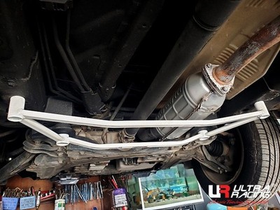 Ultra Racing For HONDA CR-V	3RD GEN (RE1-5/RE7) 2.4 4WD 06-12 Front Lower Bar