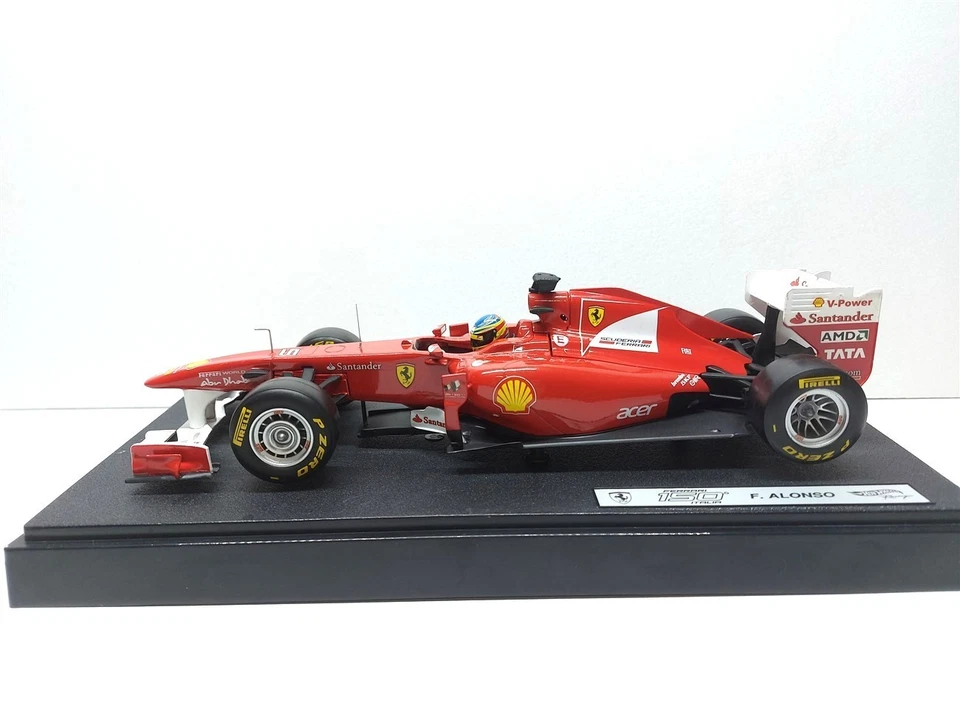 Ferrari F150 Italia F1 - Formula 1 2011 #5 F. Alonso + Teca - 1/18 Hotwheels Rac - Immagine 3 di 4