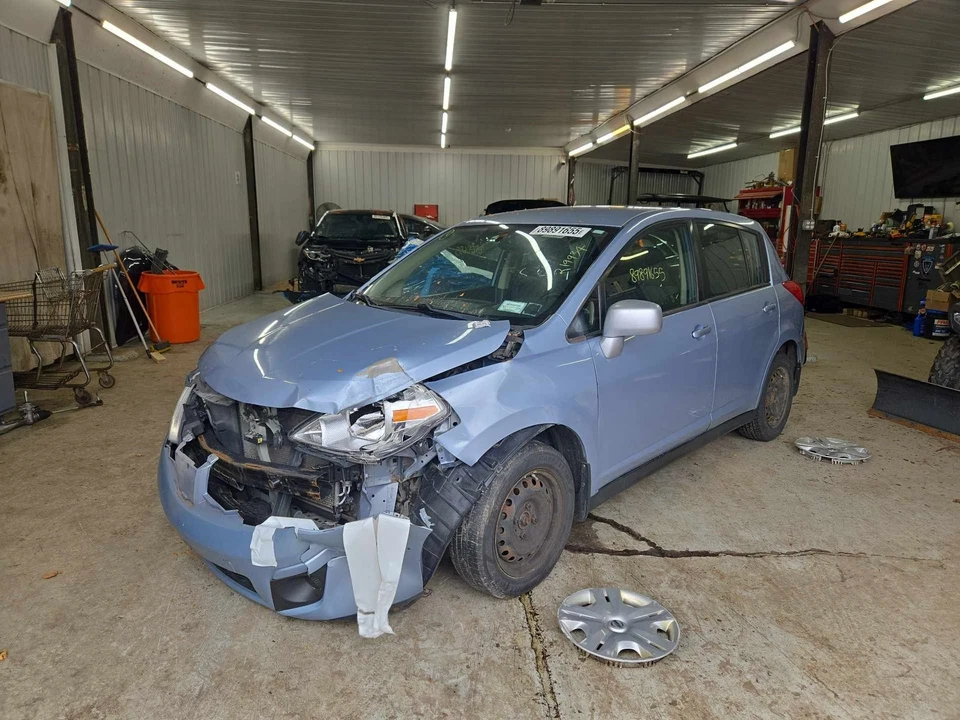 Used Front Right Door Window Regulator Front fits: 2012 Nissan Versa Htbk electr - Image 2 of 4