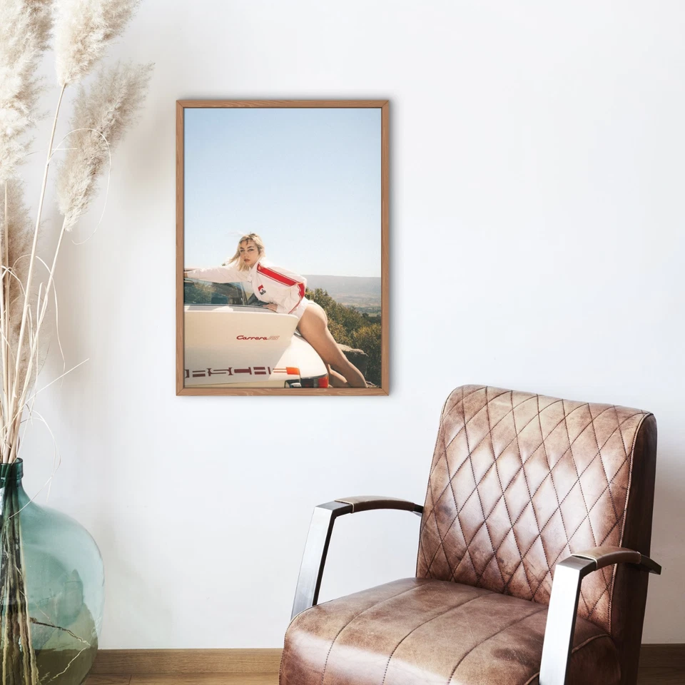 Impresión Porsche Carrera RS - Retro Marlboro Racing Girl arte de pared decoración Foto 3 de 4