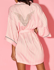 VICTORIA  S SECRET FASHION SHOW 2025 SATIN Angel Wings ROBE IN PINK M/L