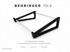 Behringer TD-3 Ergonomischer 15° Ständer Pr...