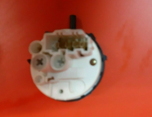 Waschmaschine HOOVER VT914D22X-80 Druckschalter