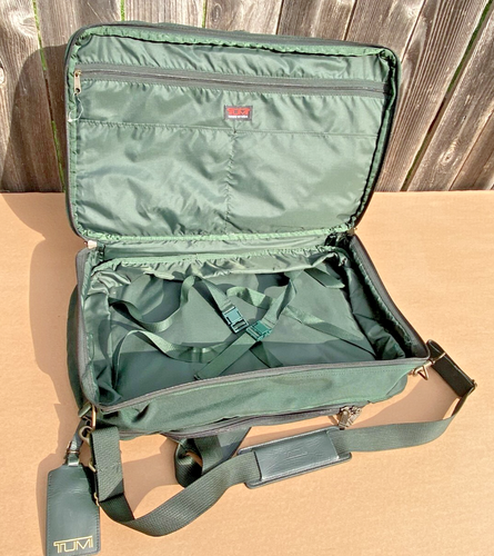 TUMI 22" Expandable Overnight Travel Bag Hunter Green Ballistic Nylon RARE VTG - Picture 8 of 10