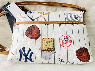 dooney and bourke yankees