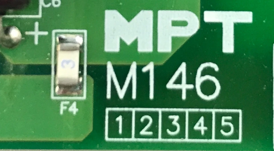 MPT M146, V296W1-L03 RVE.C2, T02-000127T, UTC78D05, OZ960G, P45AL, VS10071-1P - Image 2 of 4