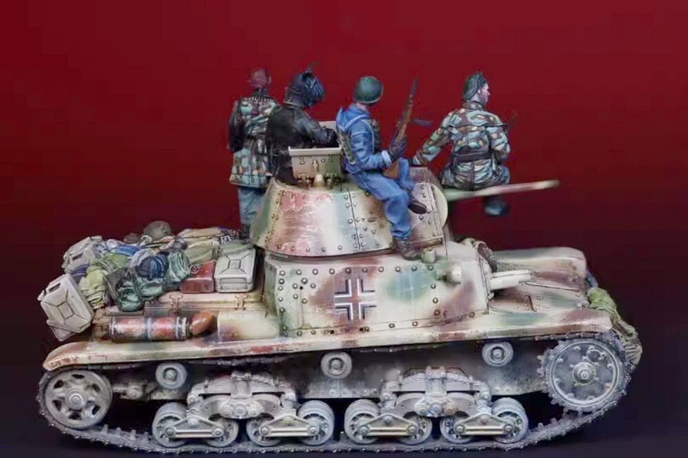 Figurine 1:35 Tankiste Italien WW2 - 4 Figurines - Neuf - Modélisme Militaire - À Partir De 17 Ans
