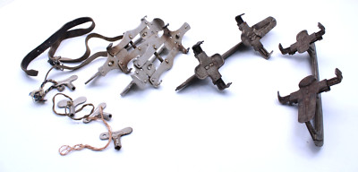 2 Paar Alte Schlittschuhe Kufen Edelstahl mit Schlüssel Eisperle,